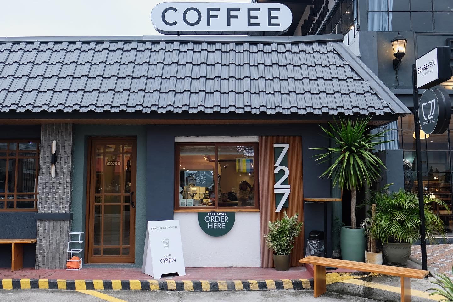 Meet Kurasu Partner: 727 Coffee & Co.
