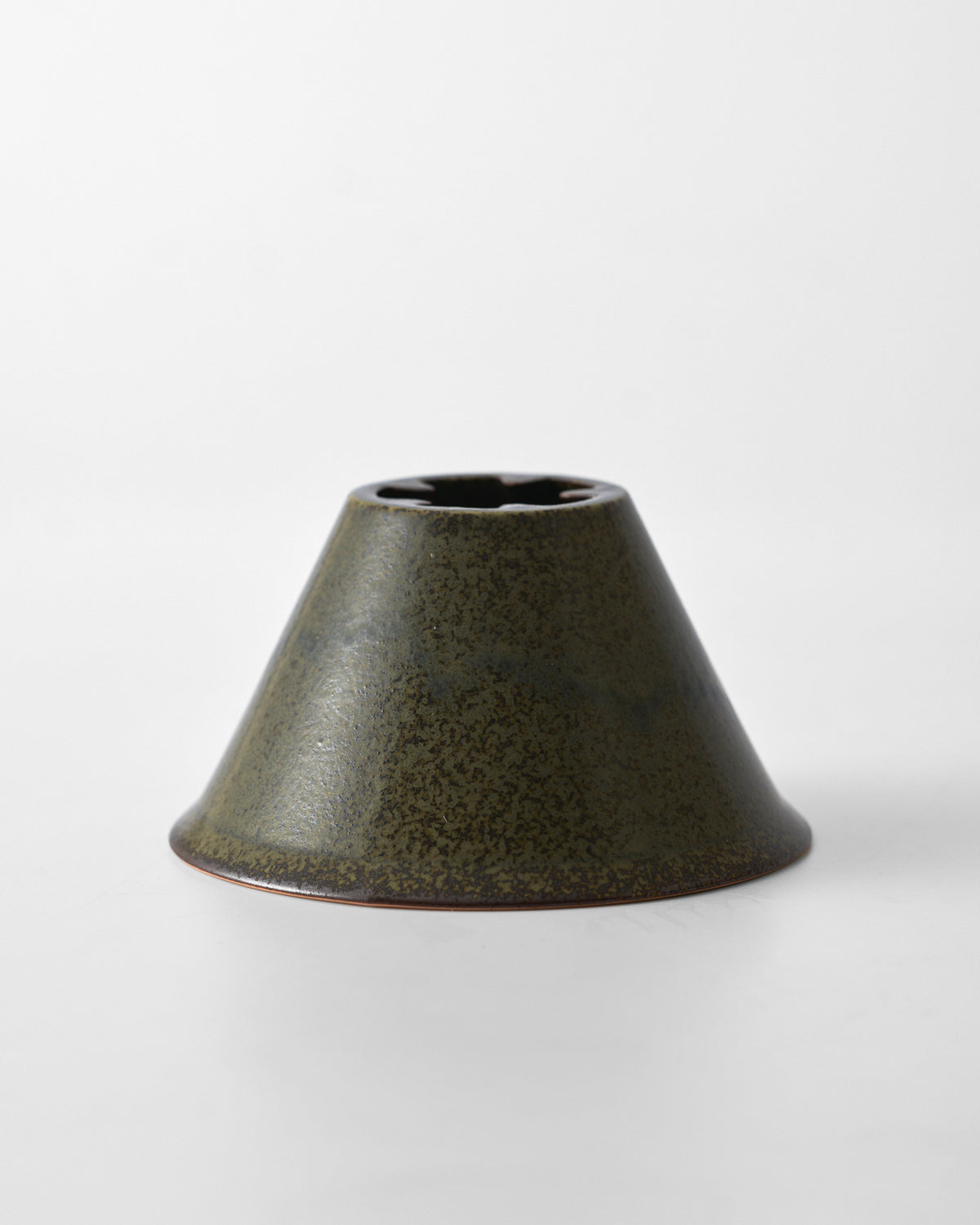 tukumo Dripper &quot;Seto-yaki&quot; by little flower coffee