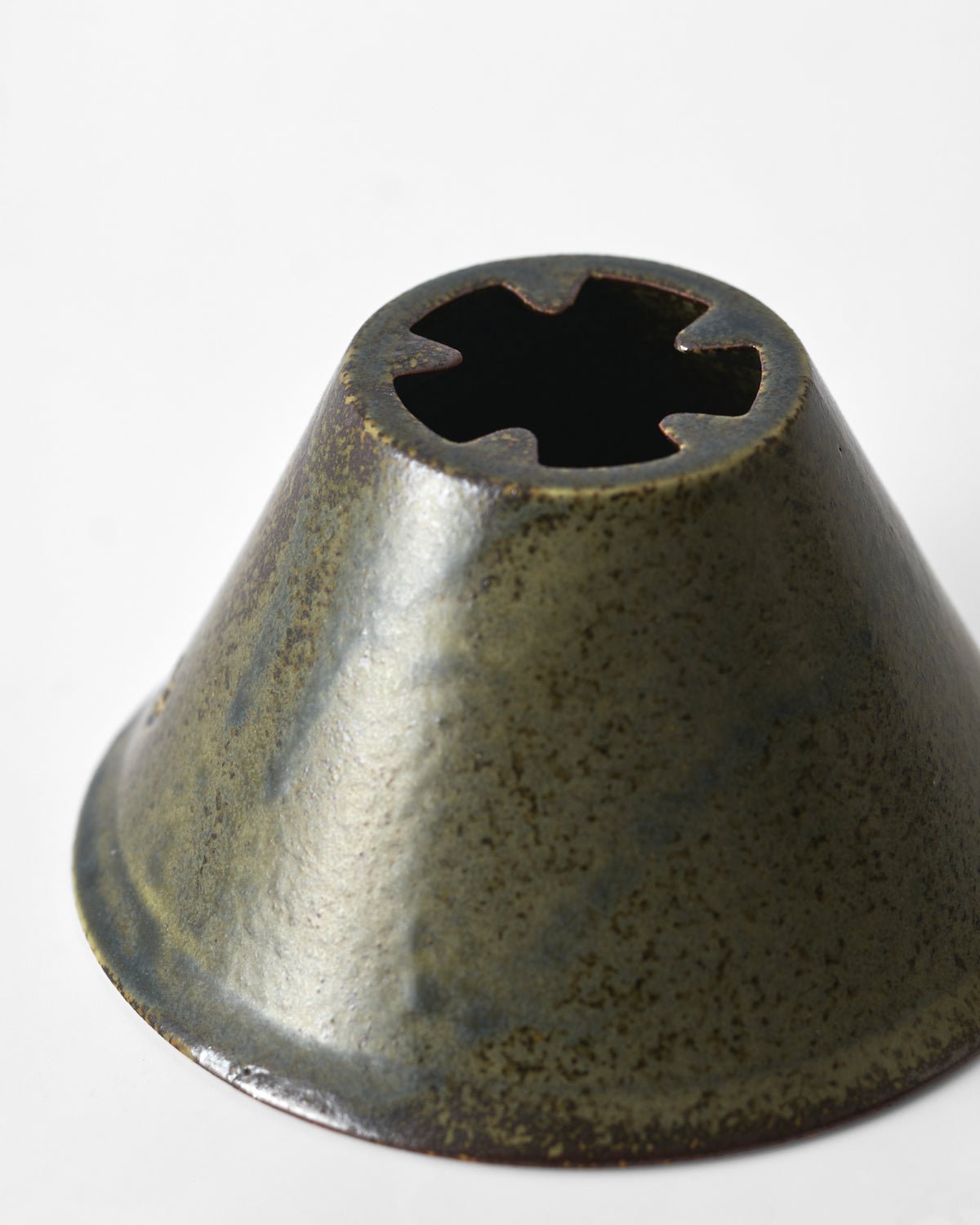 tukumo Dripper &quot;Seto-yaki&quot; by little flower coffee