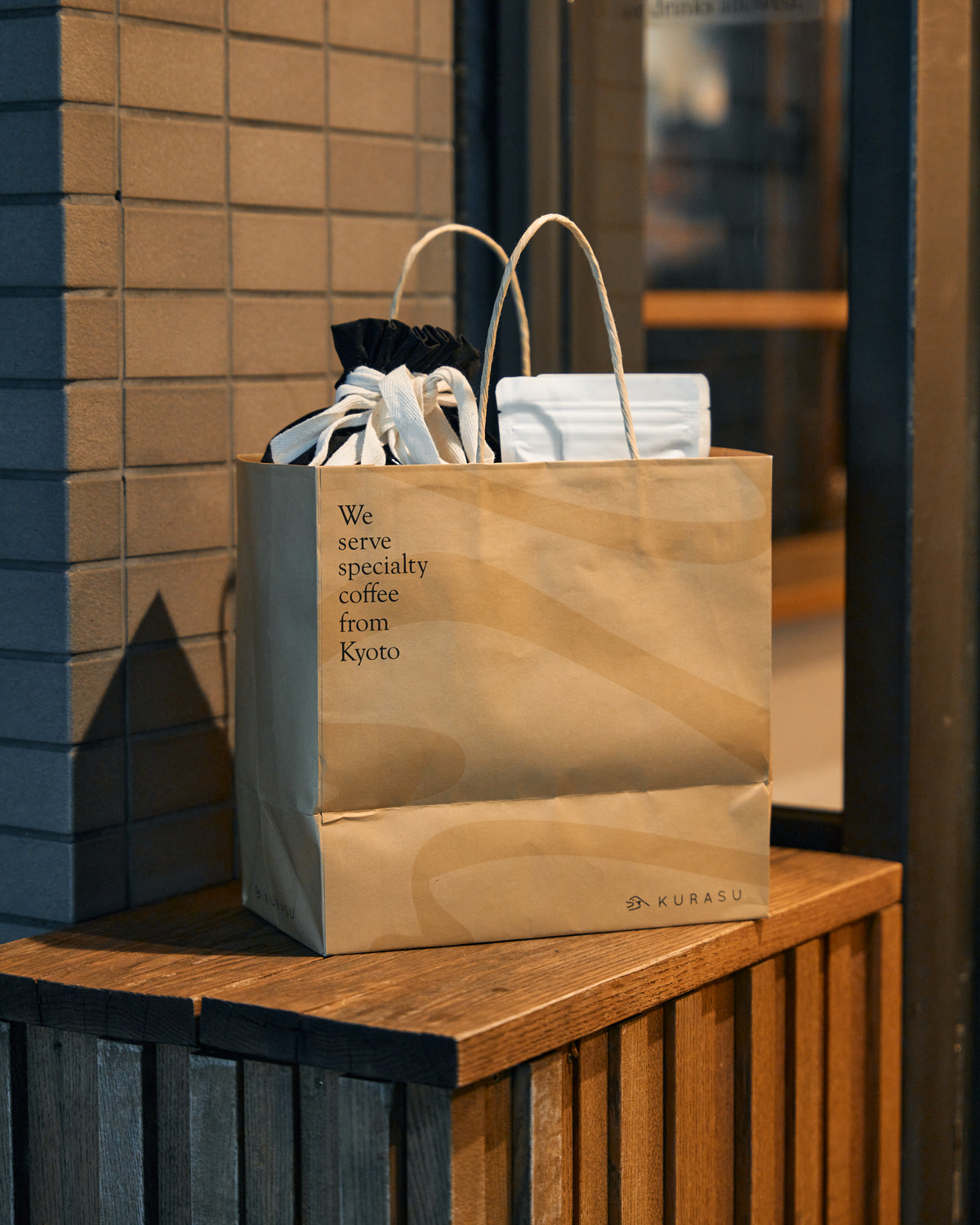 Kurasu Classic Paper Bag